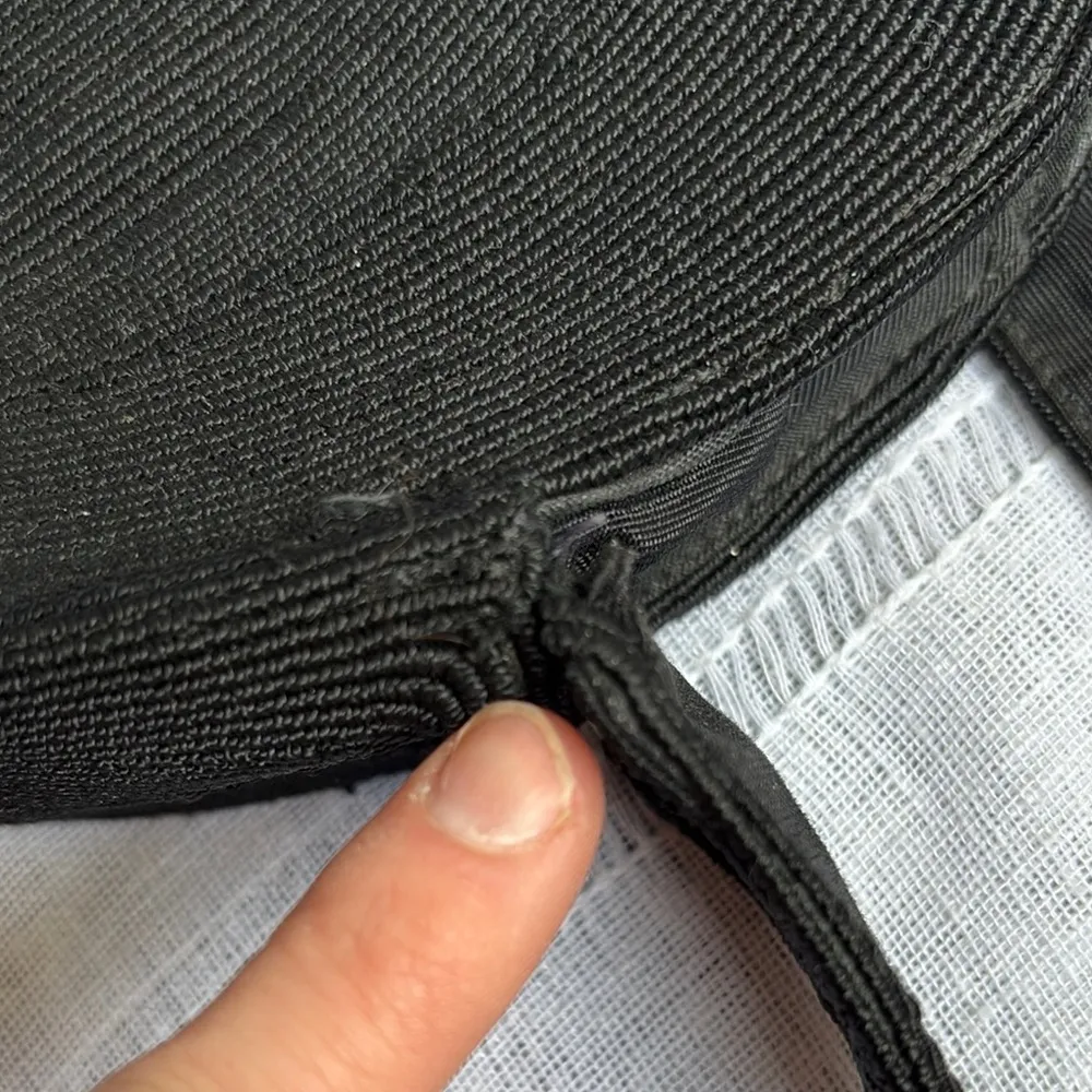 Vintage Black Woven Shoulder Bag with Crescent Shape - Image 16