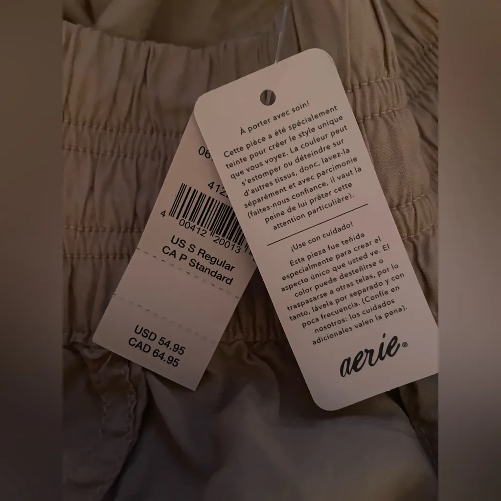 NWT aerie 100% cotton lightweight khaki cargo pants, elastic waist, pockets; S - Image 7