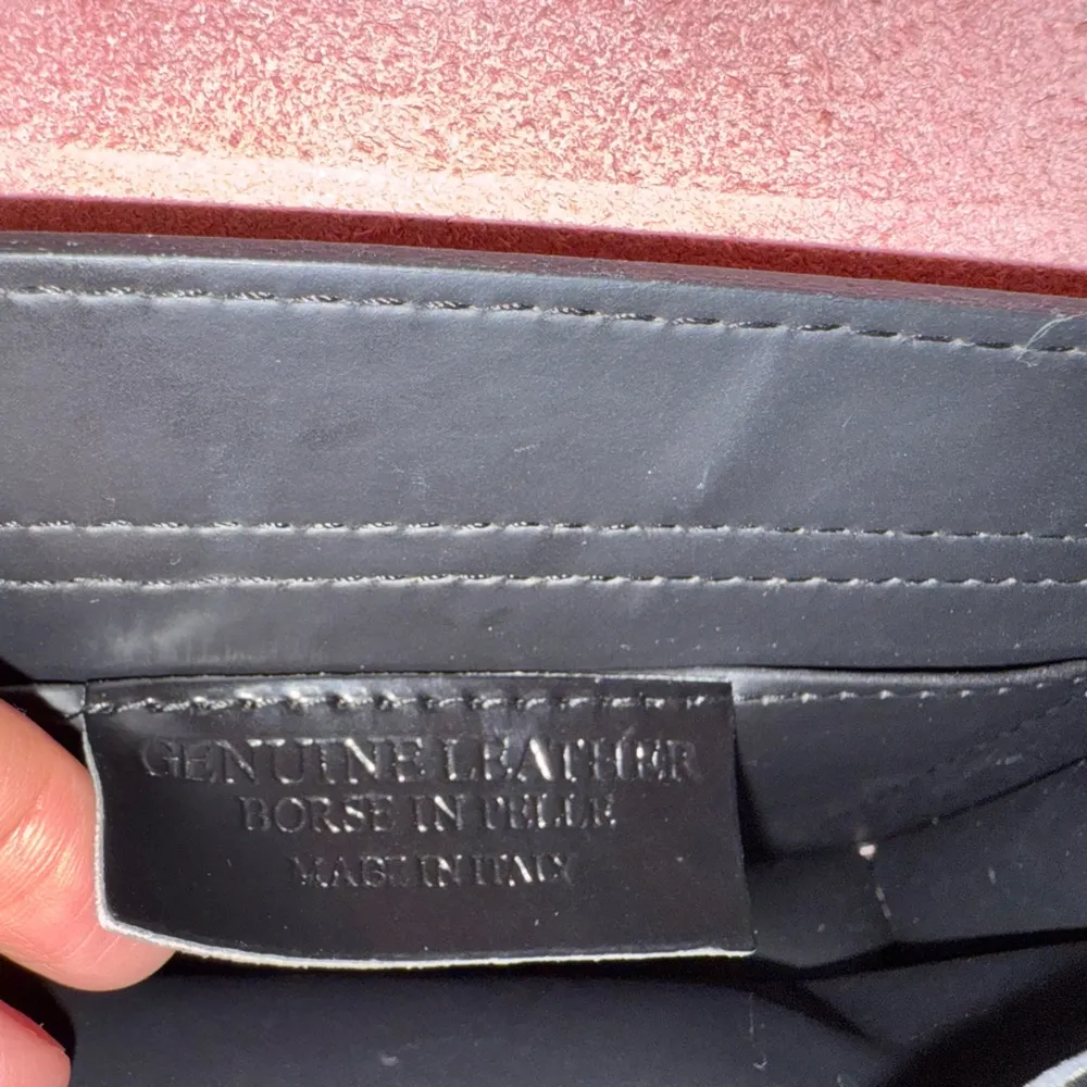 Genuine Italian leather pink purse, comes with shoulder and cross body straps - Image 4