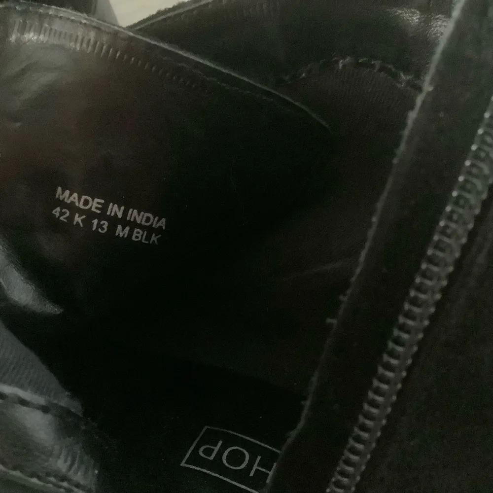 Topshop ankle boots studded metal buckles suede leather black booties size 41 - Image 8