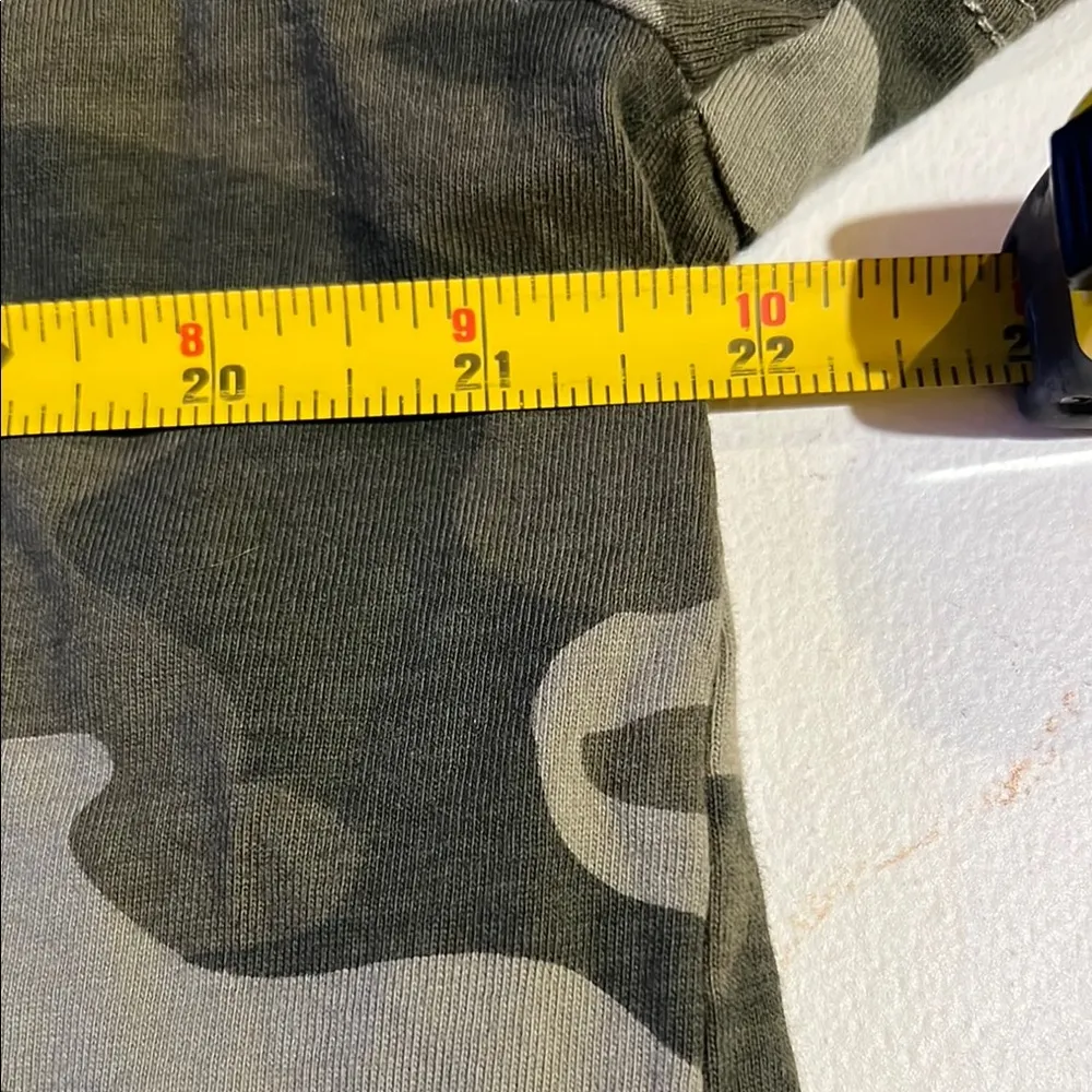 Roebuck & Co. Camo Short Sleeve Tee Green Size XL - Image 6