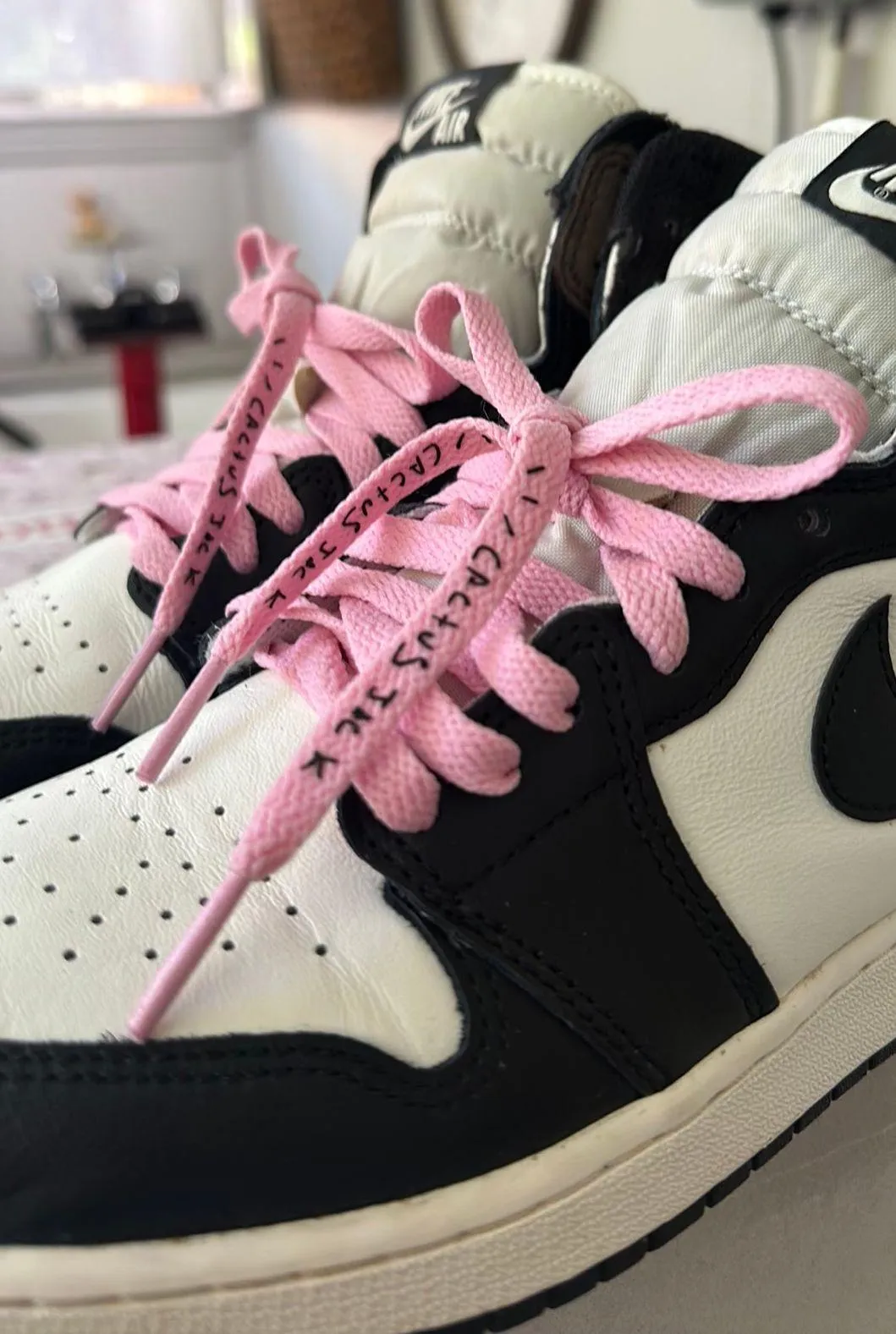 Air Jordan 1 Retro High Og - Image 2