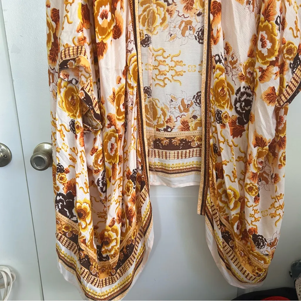 Talisman Twilight fall Flowy earthy boho Floral Cape Kimono cottage Cardigan White Size undefined - Image 12
