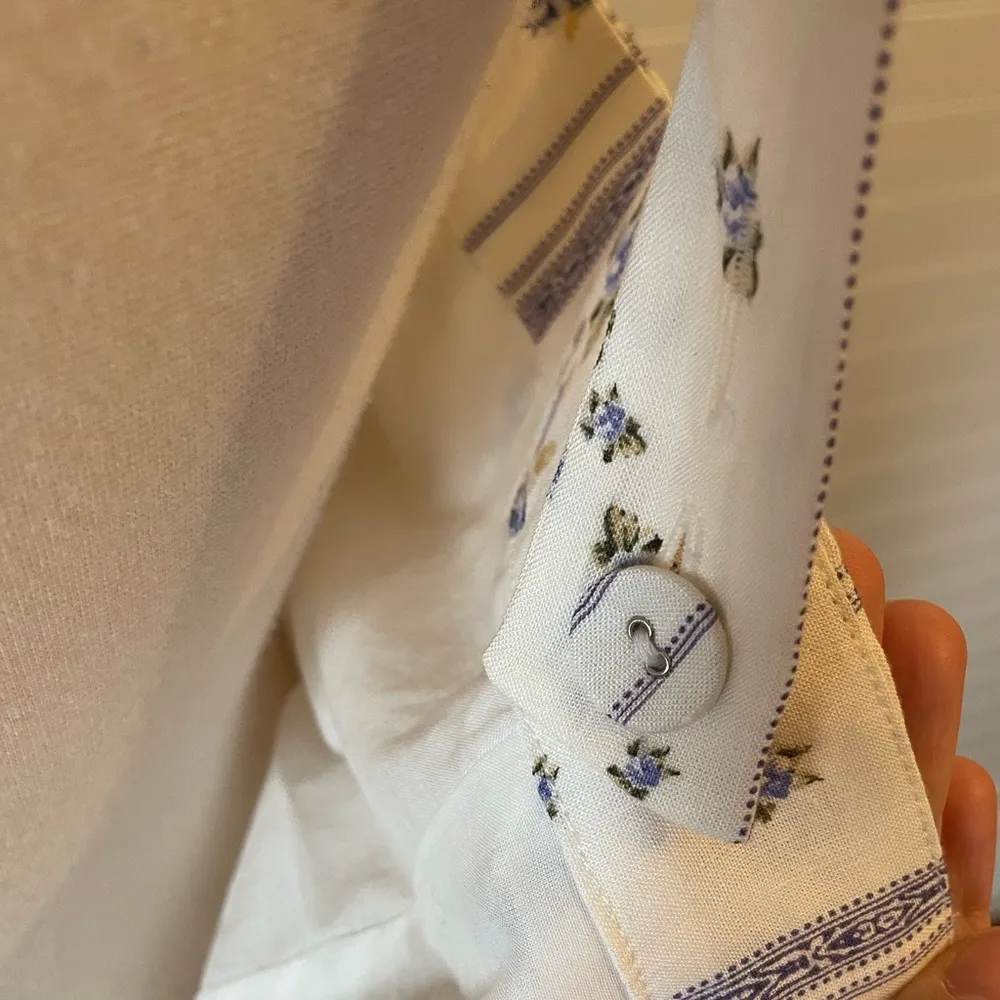 Antonio Melani Dainty Floral Strip Linen Daniela Jumper Dress - Image 9