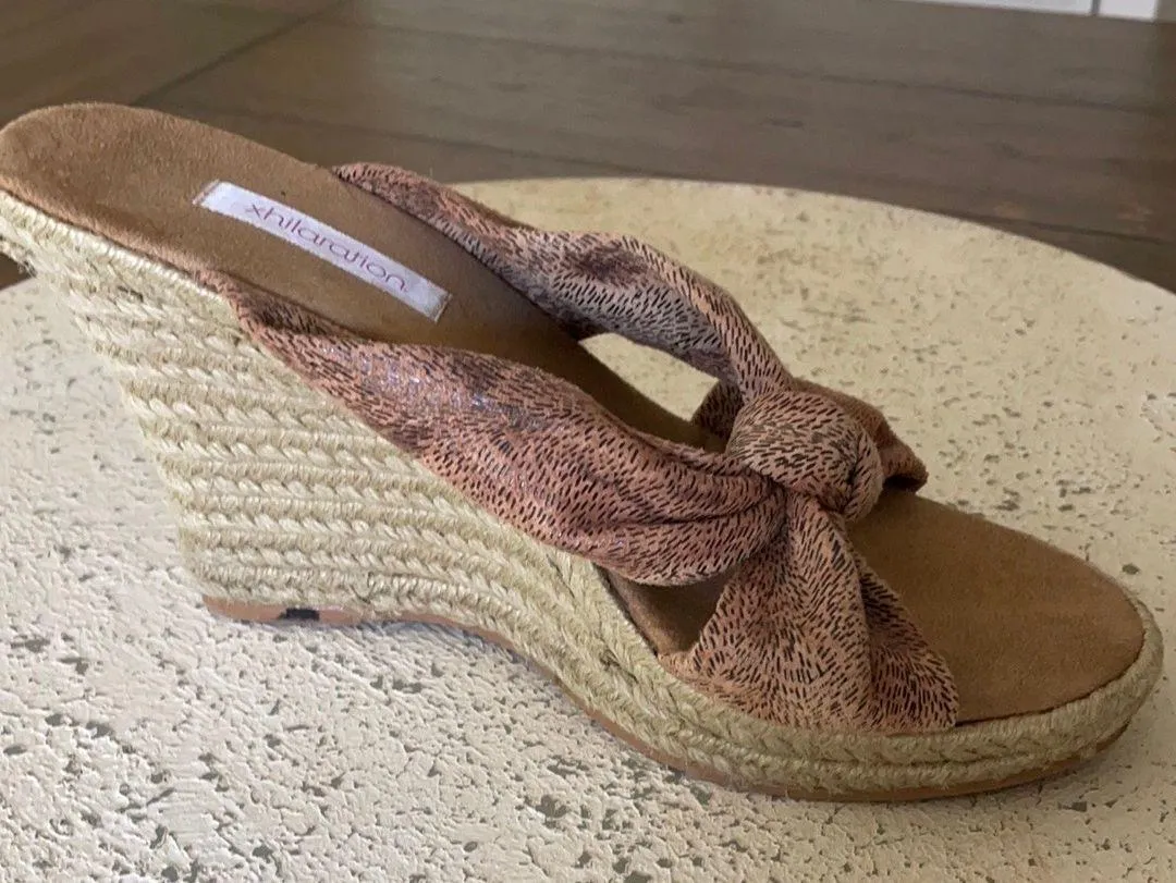 Xhiliration Animal Print Wedge Sandals Tan Cream Size 8.5 - Image 7