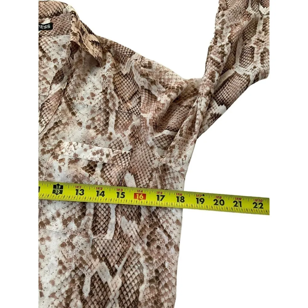 Express Women Size XS Animal Print Brown Peach Button Up Shirt (25-2) - Image 5