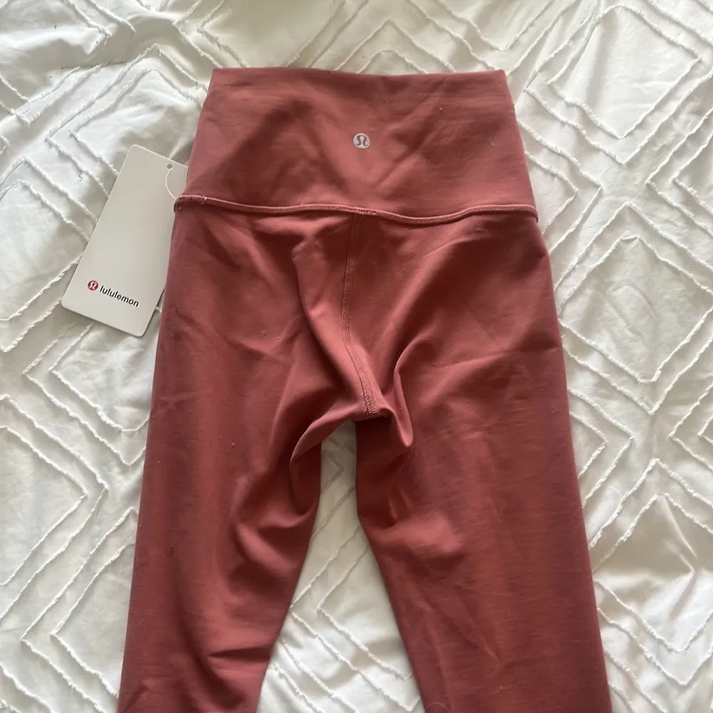 Lululemon Briar Rose Wunder Under Train HR Tight 25” (Size 2) (New with Tags) - Image 3