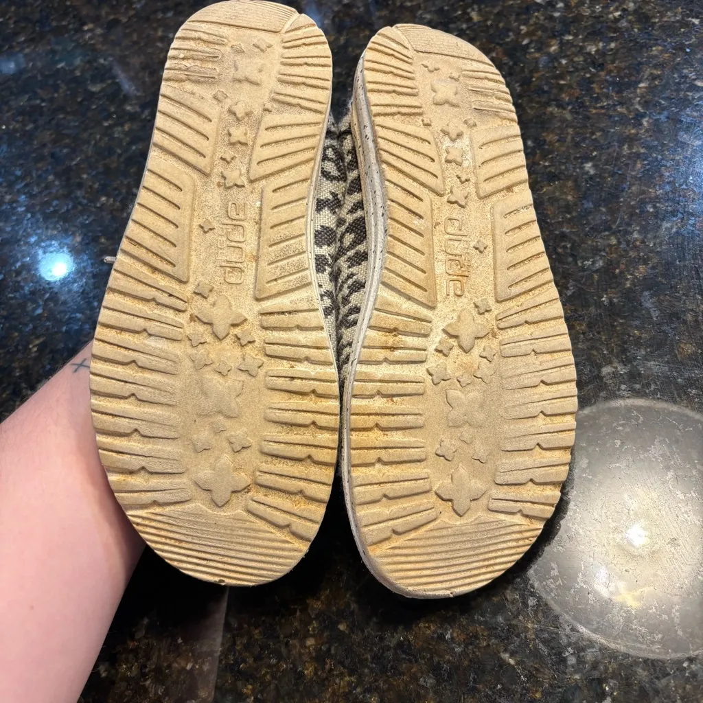 Hey Dude Women’s Wendy Shoes Woven Cheetah Gray Size 6 - Image 6