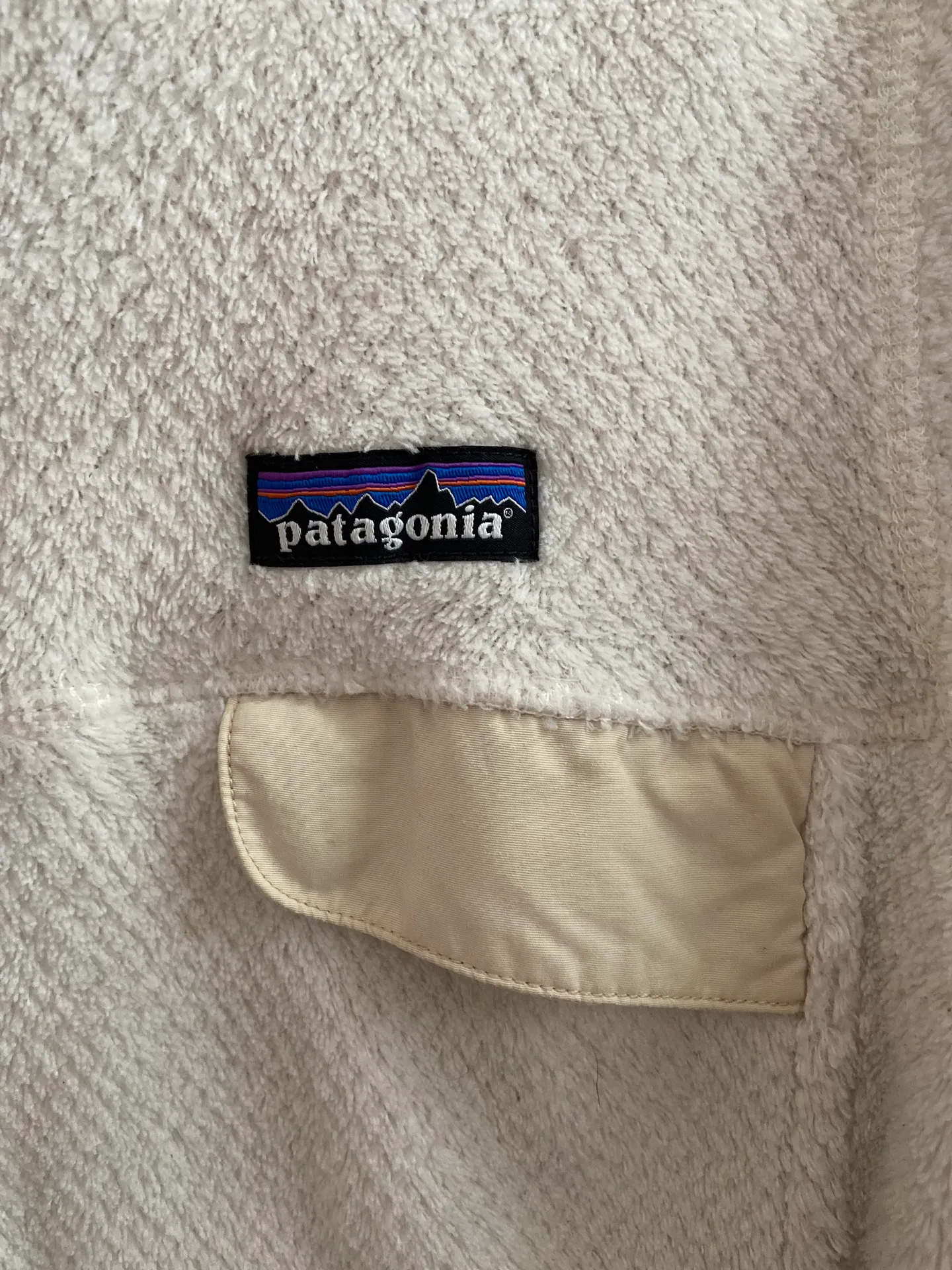 Patagonia Pull-Over Jacket - Image 3