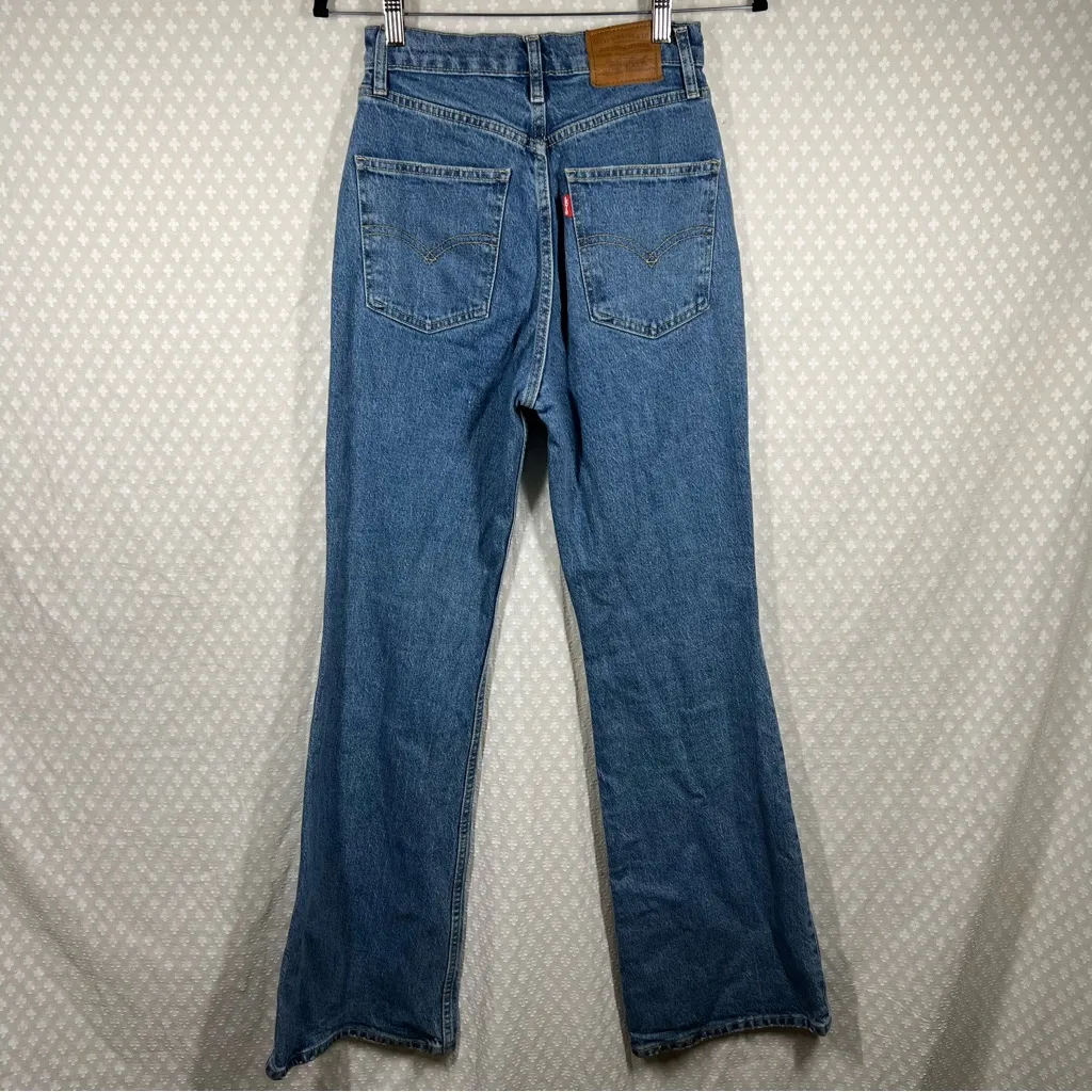 Levi’s Premium Medium Wash 70s High Flare‎ Jeans - Image 5