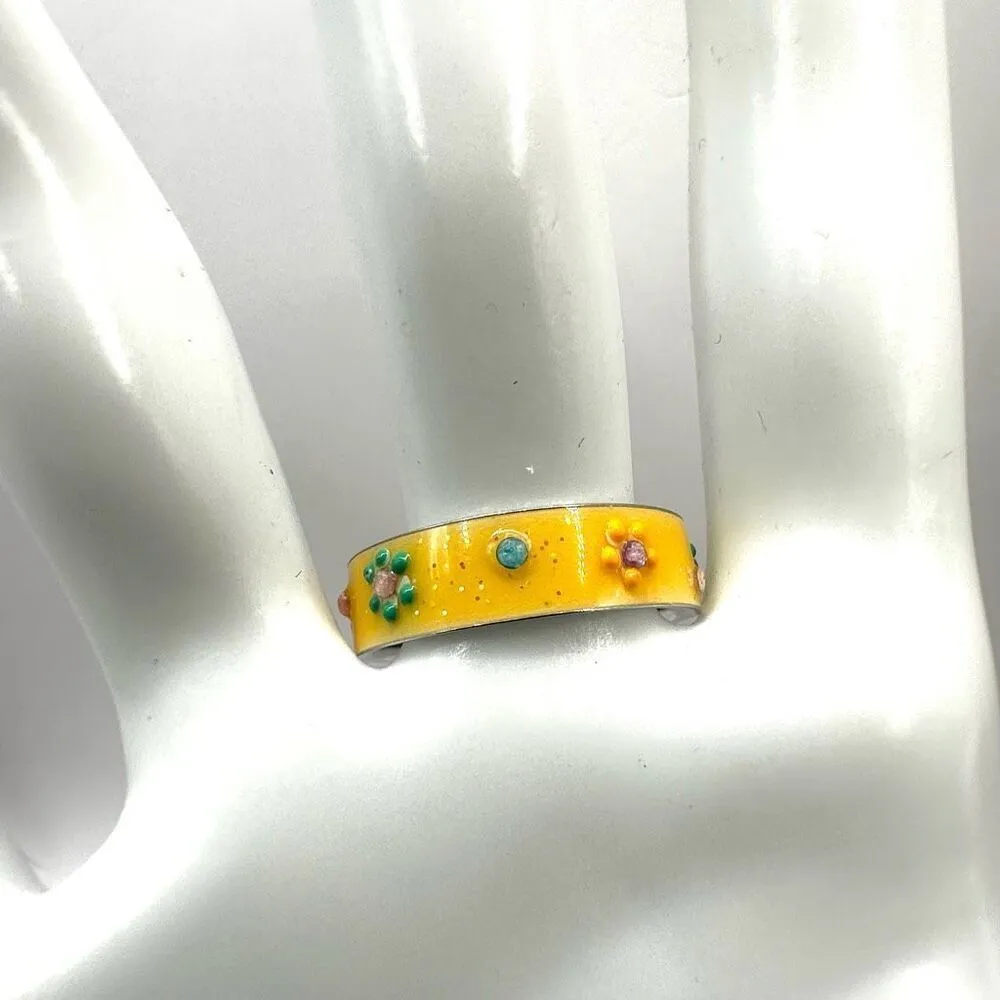 Stainless steel yellow flower ring - Image 4