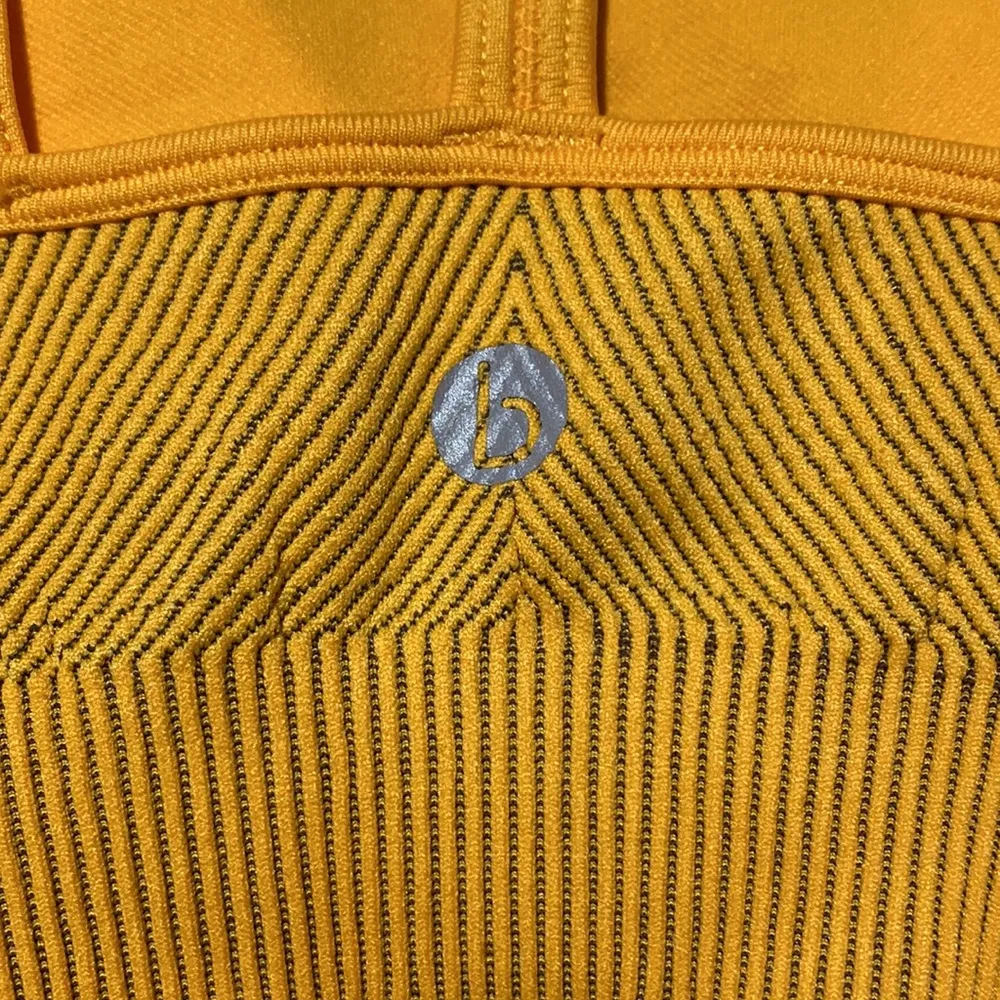 NWT Citrus Color Seamless Bustier Crop Size L - Image 4