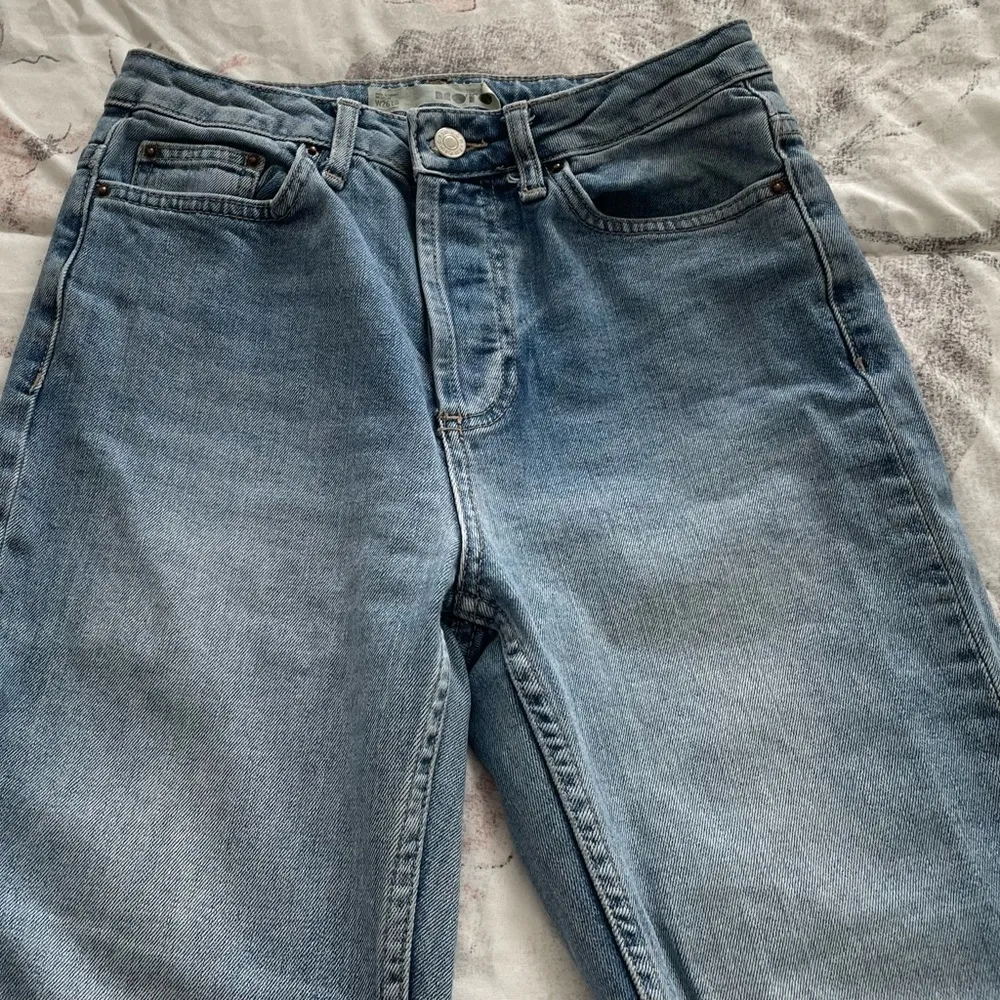 Topshop Moto distressed ripped raw hem light blue Y2K jeans, size 26x30” spring - Image 12