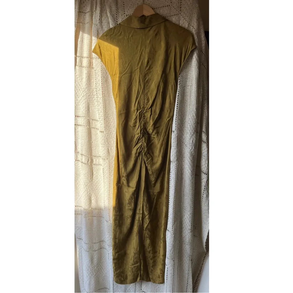 ZARA Women’s Size Medium DRAPED JACQUARD MIDI DRESS Olive Green V Neck 8954/373 - Image 4
