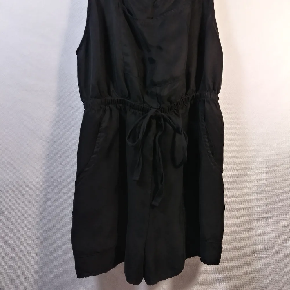 Honey Punch Black Romper Shortalls Pockets Size M - Image 4