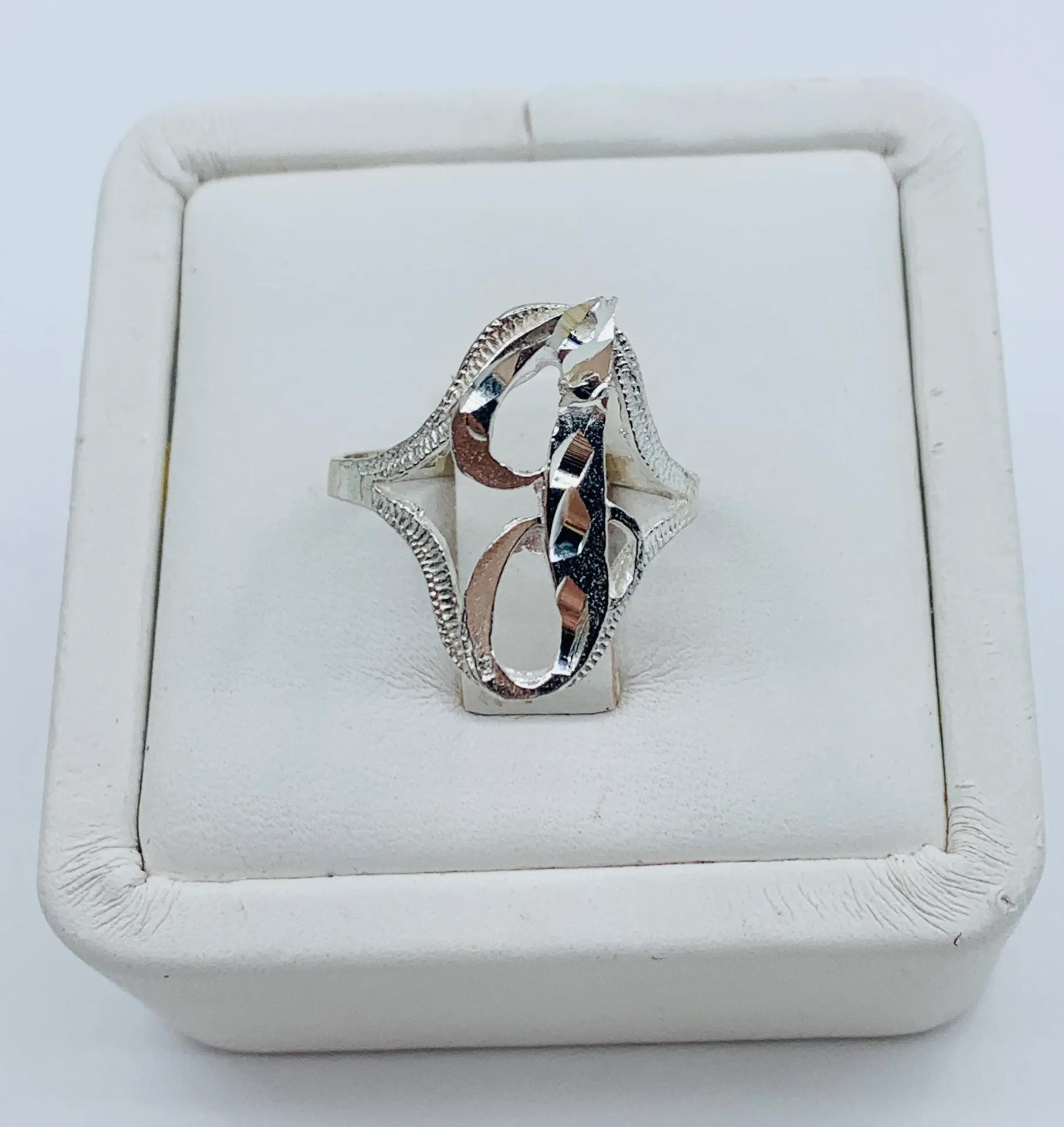 Sterling Silver 925 Women’s Initial J Ring Size 7 Anillo de Inicial J en Plata Tamaño 7 New - Image 4