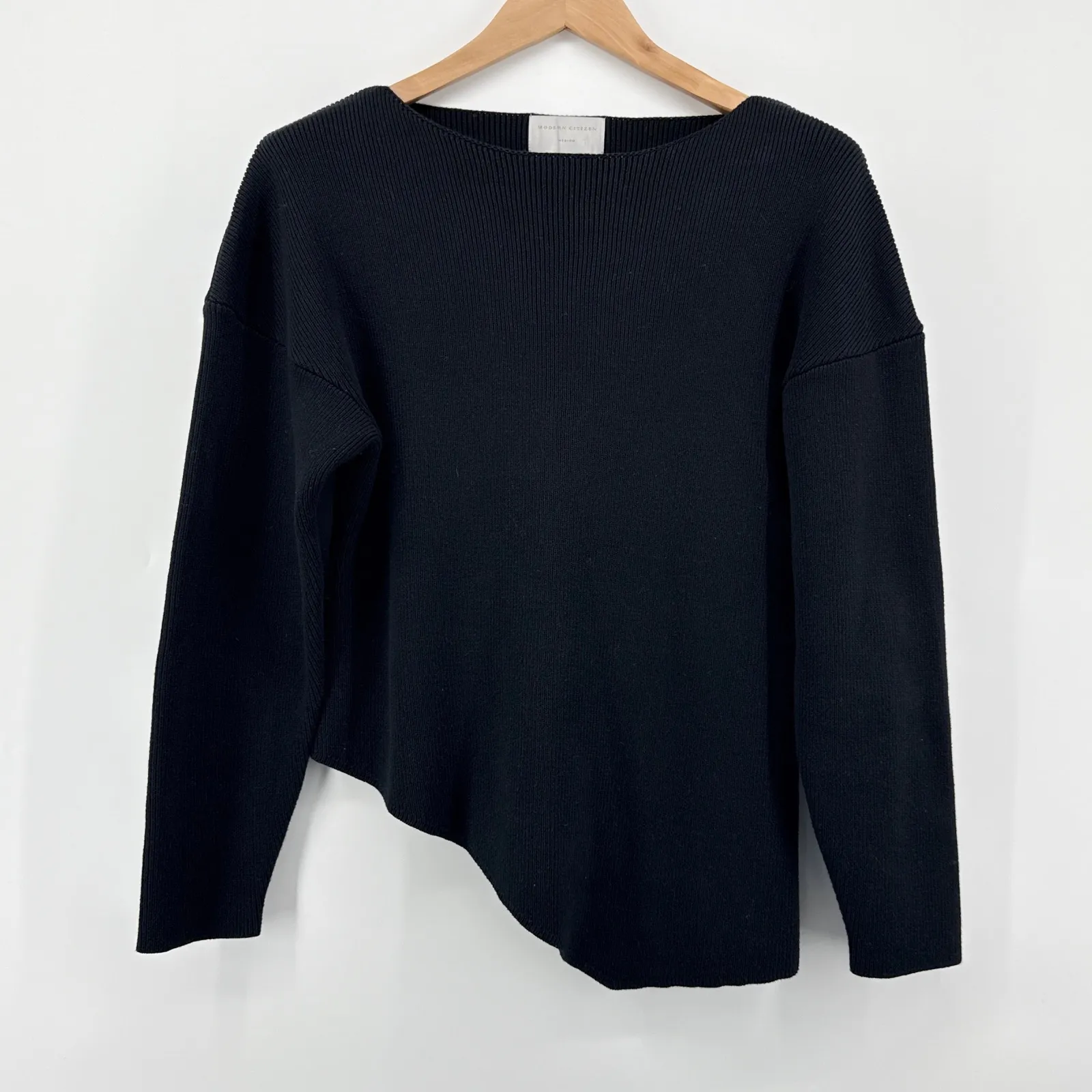 MODERN CITIZEN Jourdan Asymmetric Hem Sweater In Black Medium Boat Neck Chic - Image 3