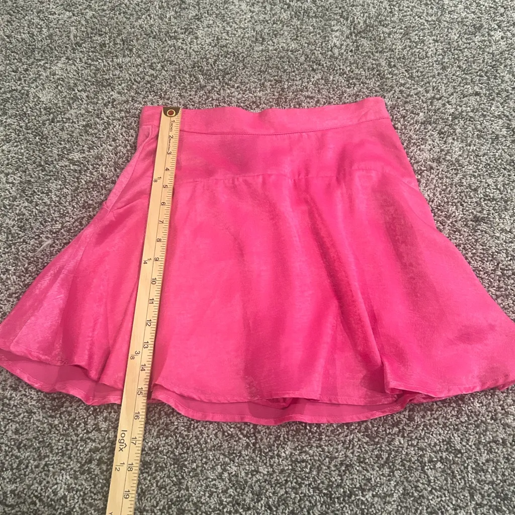 Day & Moon Pink Flowy Mini Skirt NWT Size Small - Image 3