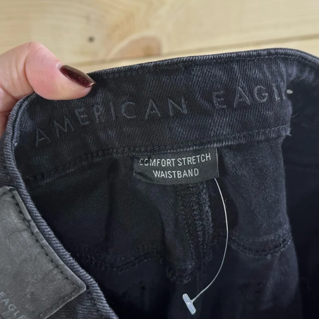 American Eagle  Mom Jeans - Image 5