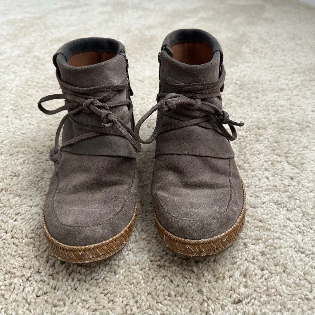 UGG Women’s Dark Brown Chukka Boots - Image 2