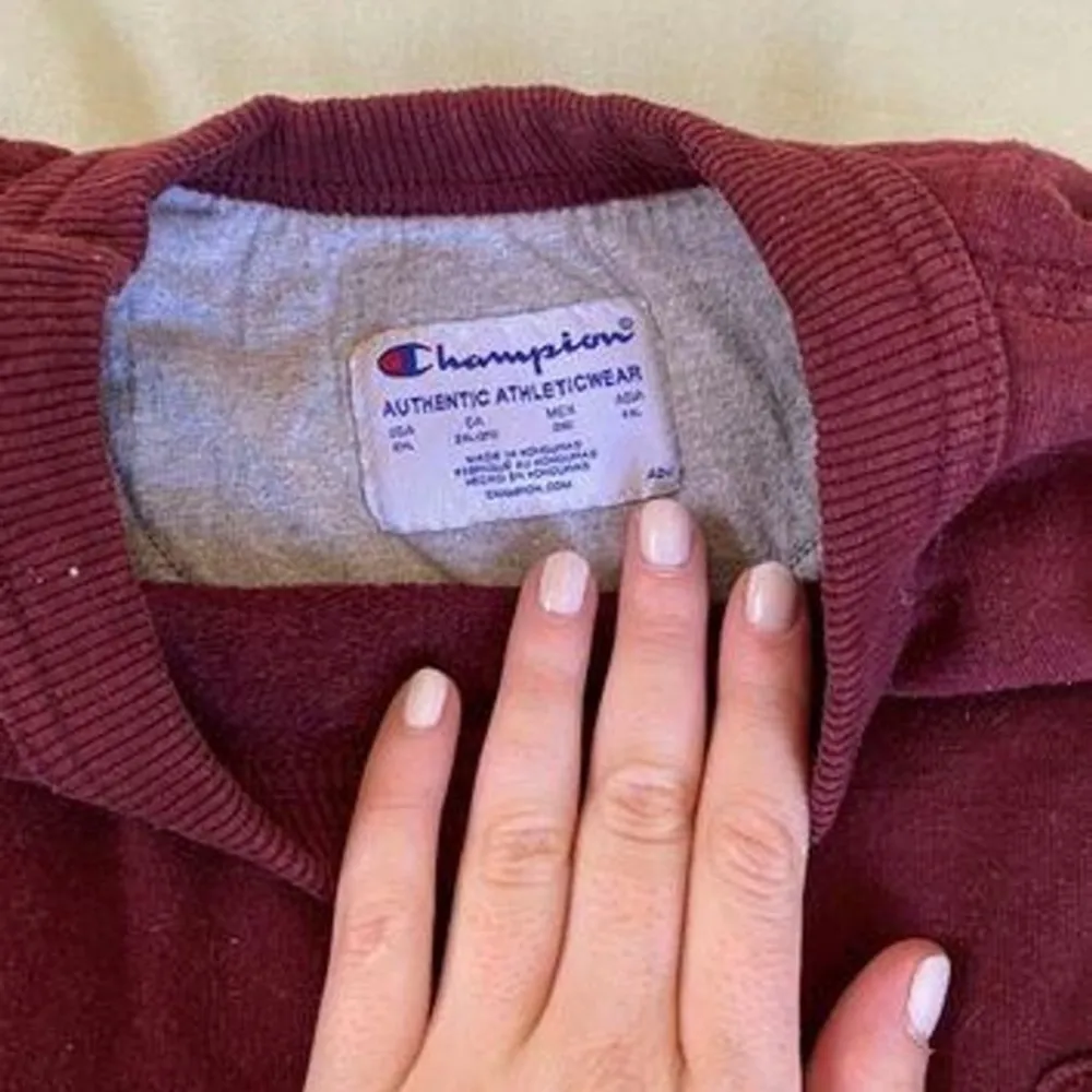 Oversized Maroon Champion Crew Neck Sweatshirt - Image 3