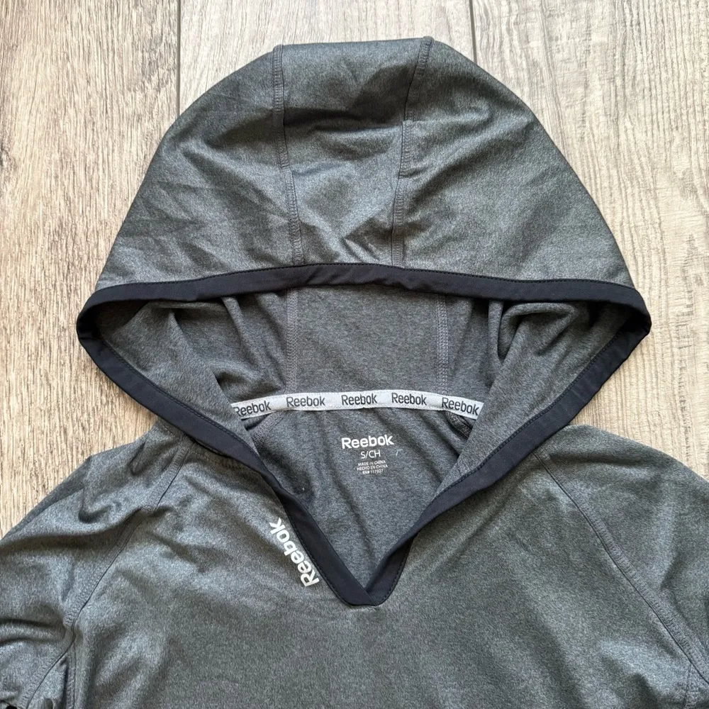 Reebok jogging/athletic hoodie - Image 3