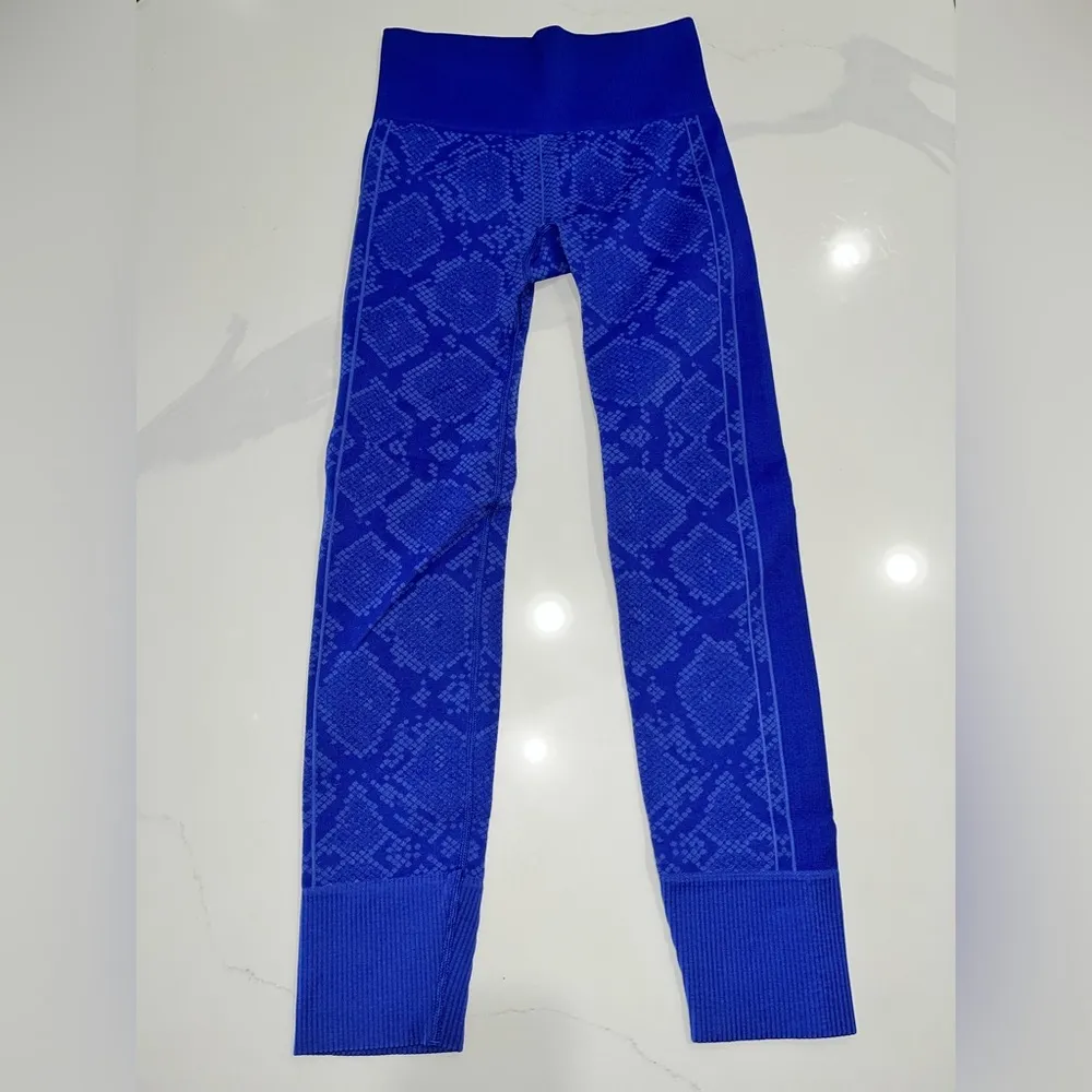 Lululemon Ebb To Street Pant - Image 3