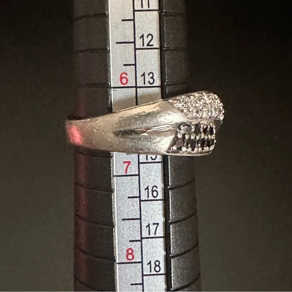 Vintage 80’s CZ And Gemstone Cross Knot Ring Silver - Image 7