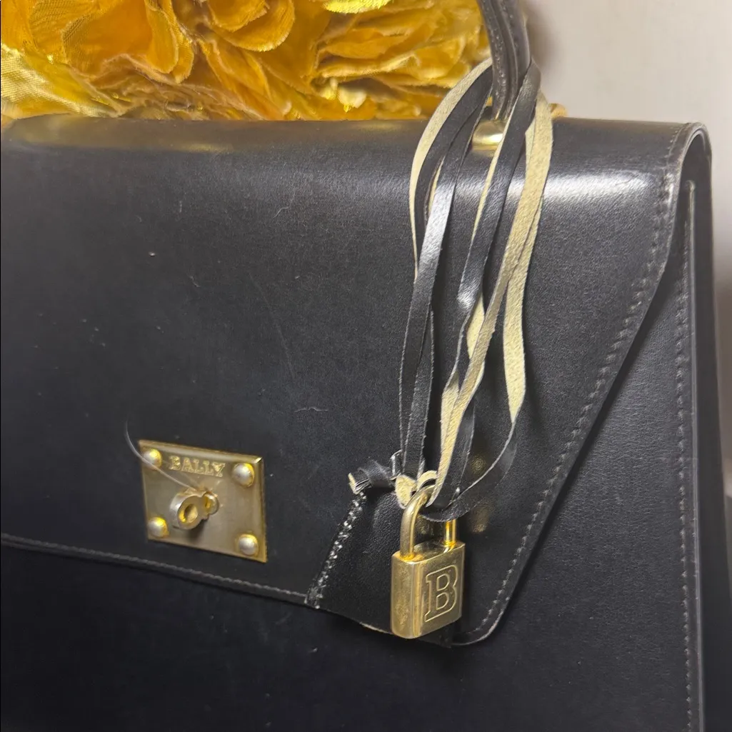 Bally Black Leather Satchel with lock and key - Image 2