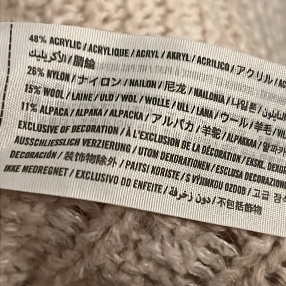 Two Tone Cream Knit Long Sleeve Cardigan Sweater Size Small - Image 6