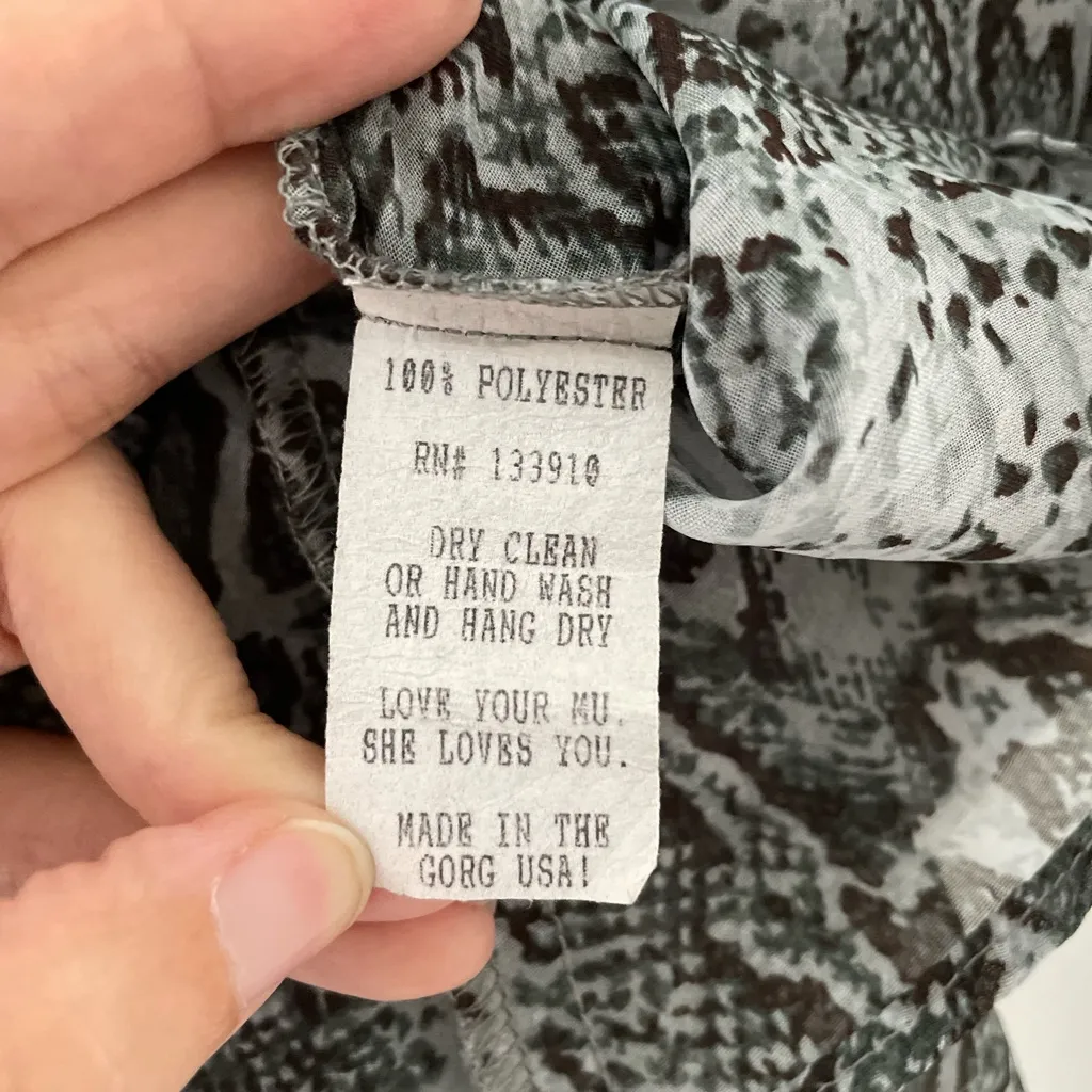 SHOW ME YOUR MUMU Snake Print Sheer Overlay High Low V-Neck Blouse Size M - Image 9