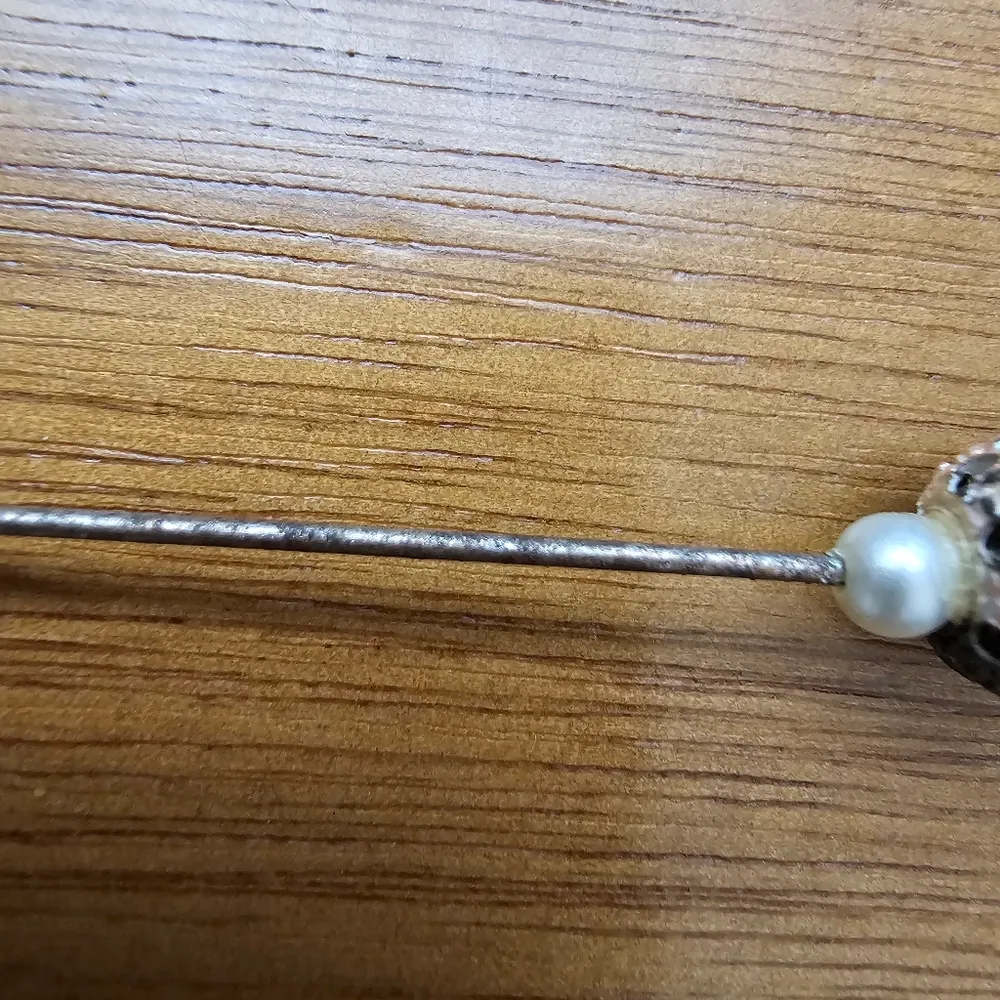 Stick Pin Vintage 1960s Crystal faux Pearl and Rhinestone Hat or Stick Pin Silver - Image 6