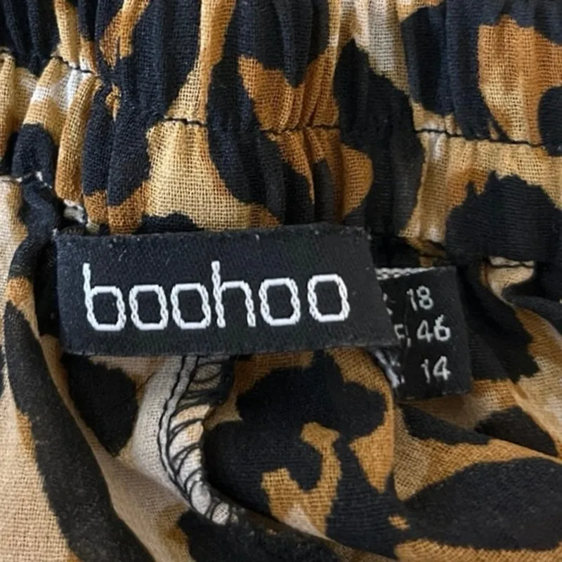 Boohoo Women's Brown Leopard Print High Rise Elastic Waist Mini Shorts Size 14 - Image 3