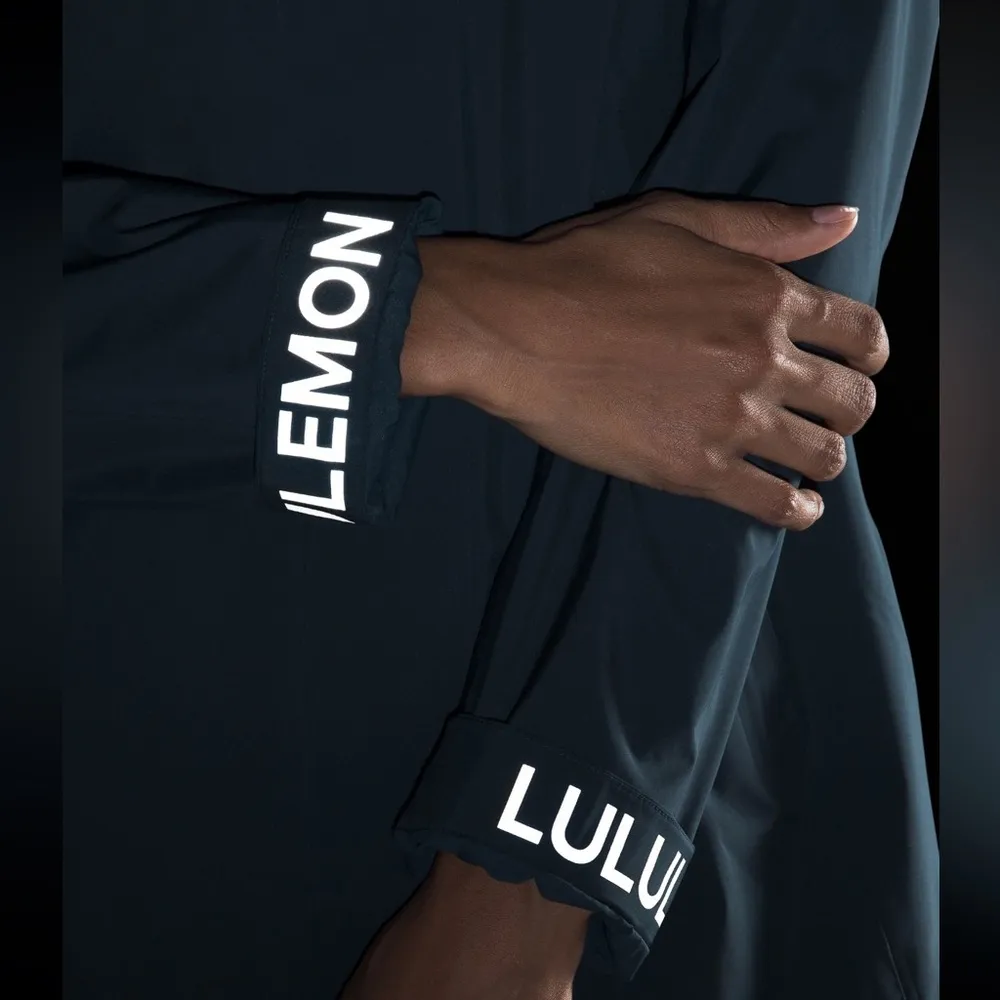 NWT Lululemon Rain Rebel Jacket / TRUE NAVY 4 - Image 8