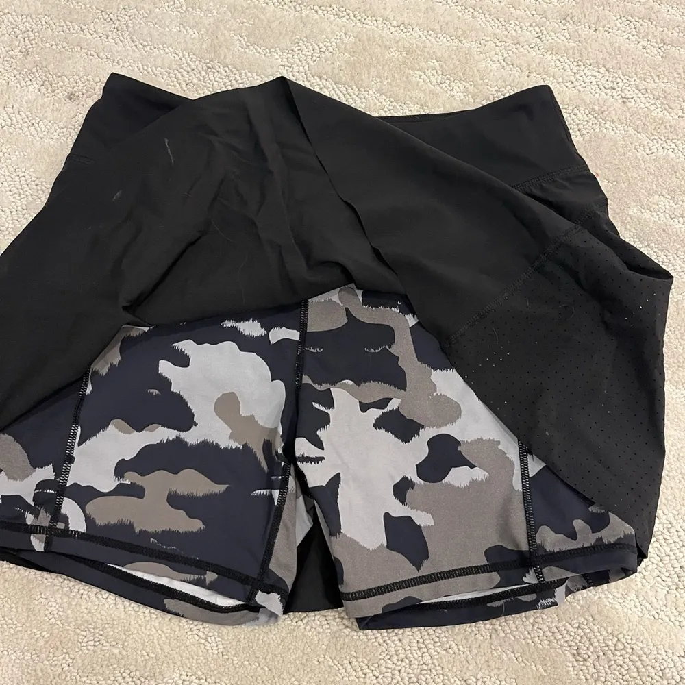Black athletic skirt Size 4 - Image 2
