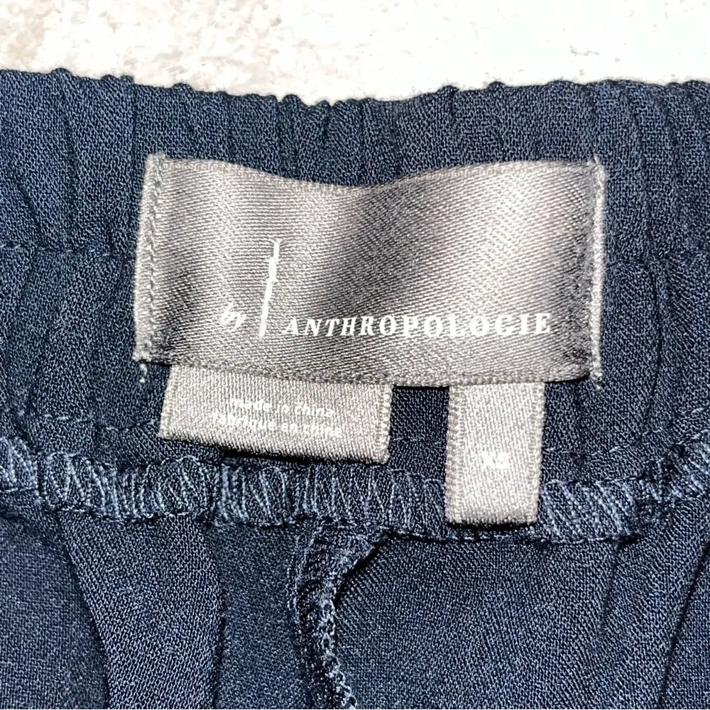 Anthropologie Navy Blue Copley Tapered Leg Pleated Trouser Pants size XS - Image 9