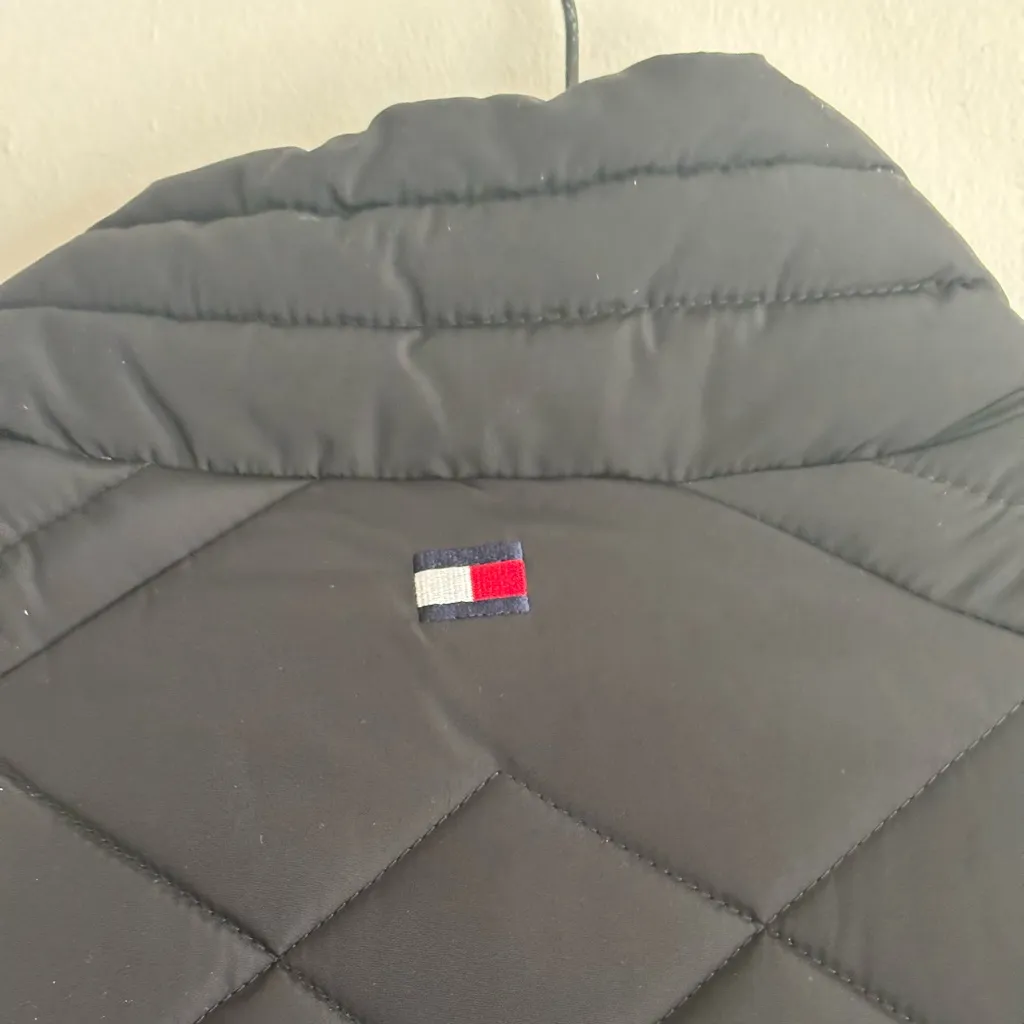 Tommy Hilfiger Black Quilted Vest Jacket Size M - Image 3