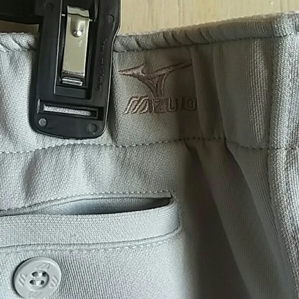 Woman's sports pants/baseball pants - Image 6