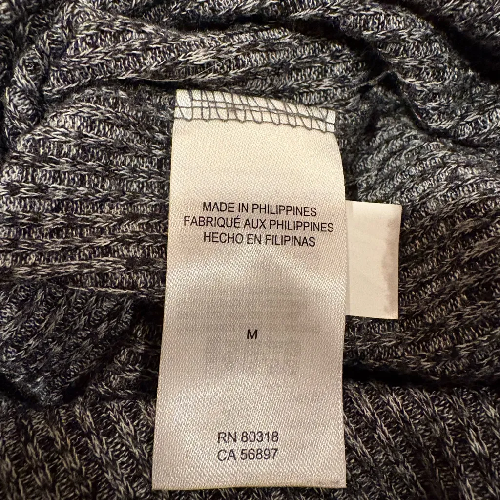 Lucky Brand grey V-neck, long-sleeved, "cloud knit"/"brushed knit" tunic Wmns M - Image 5