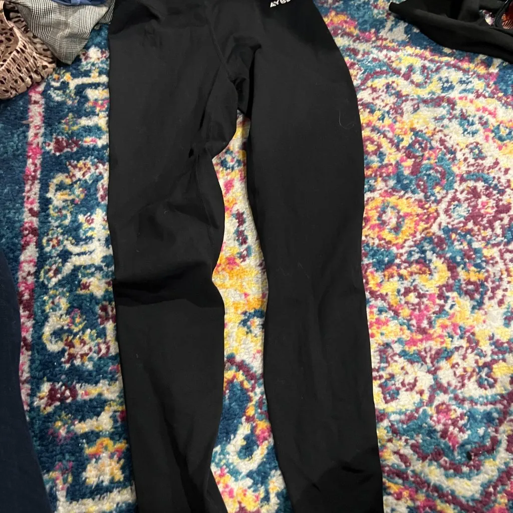 Aybl small black leggings - Image 3