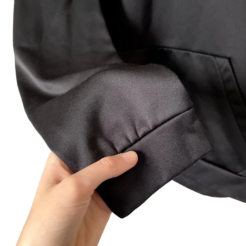 Nike dri fit black and white logo hoodie pockets workout athleisure top - Image 3