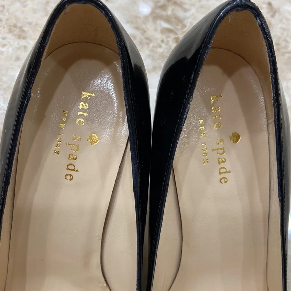 Karolina Black Striped Pumps. Size 5.5 - Image 5