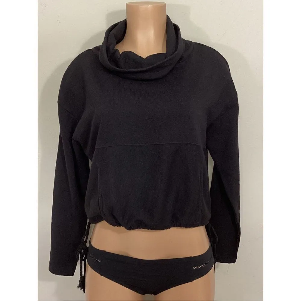 New. L*SPACE cropped sweatshirt. Retails $129. Small - Image 3