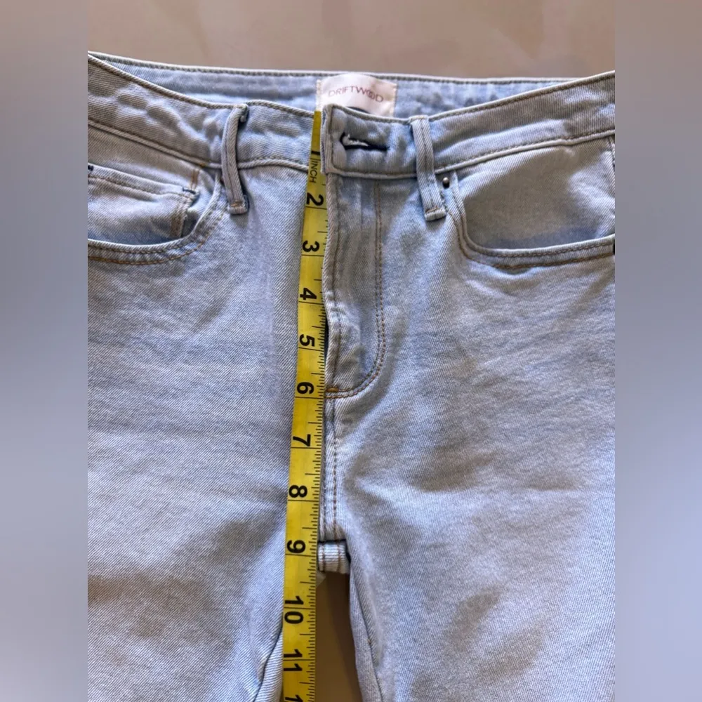 DRIFTWOOD colette feathery leaf jeans in light wash embroidered W0 / L 27 zipp - Image 8