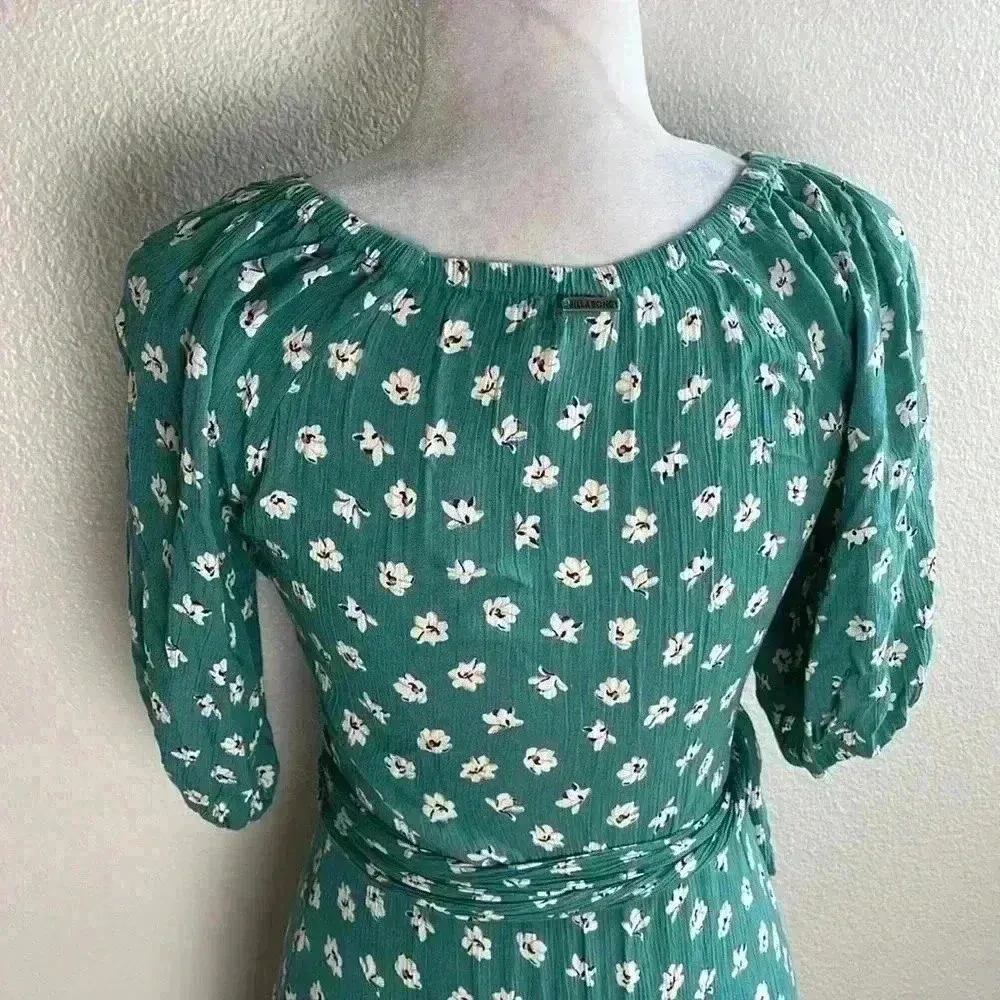 Billabong - Best Dressed Sage Green Floral Print Off-the-Shoulder‎ Wrap Dress - Image 8
