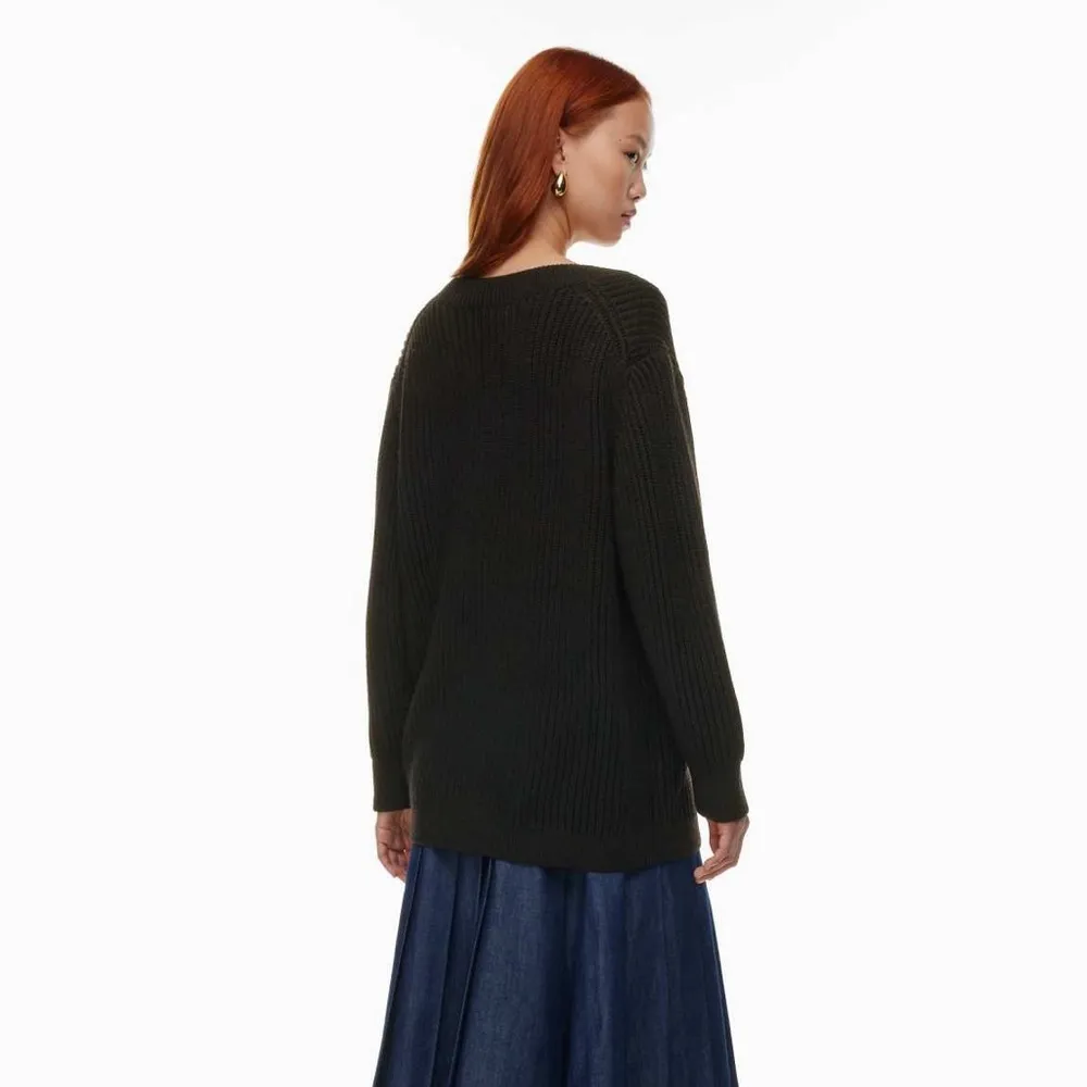 Aritzia Wilfred Roger Black V Neck Knit Oversized Pullover Sweater Size XS - Image 4