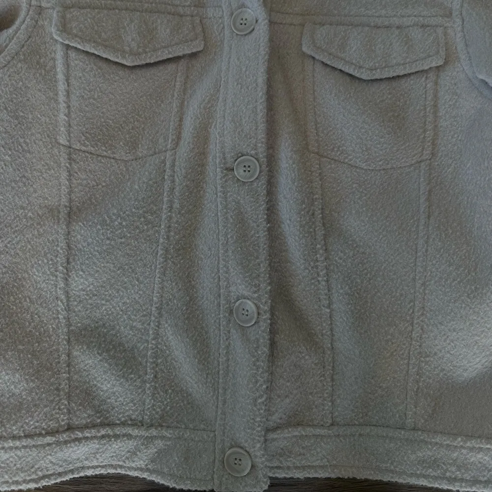 Joie Cream Shacket Jacket - Image 10