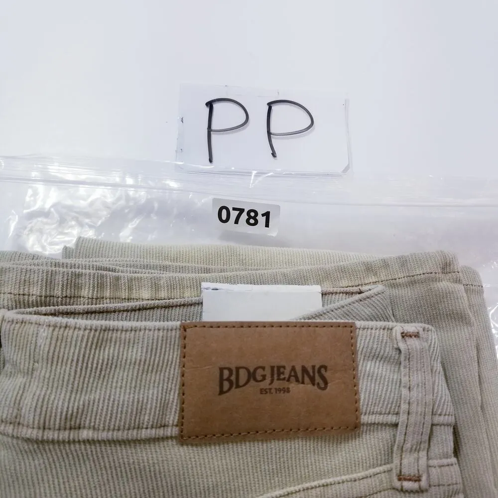 Urban Outfitters BDG size 28W 32L Mid Rise Flare Wide Leg Corduroy Pants - Image 13