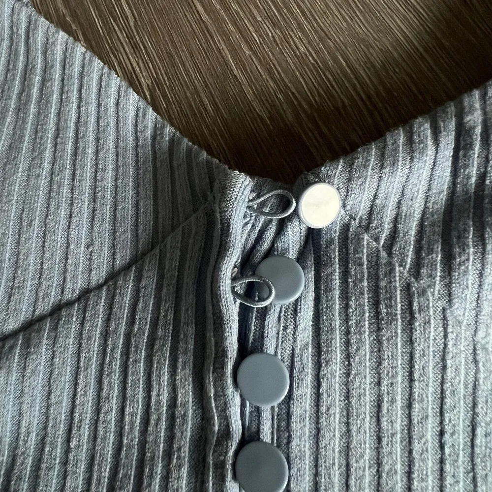 Forever 21 Crop Top Teens Small Button Front Blue - Image 5