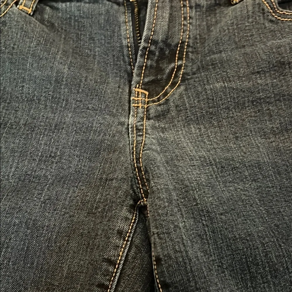 Old Navy Women's Dark Blue Jeans  size 10 - Image 4